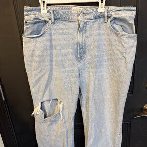 Abercrombie&Fitch Curve Love: High Rise 90's Relaxed Jean